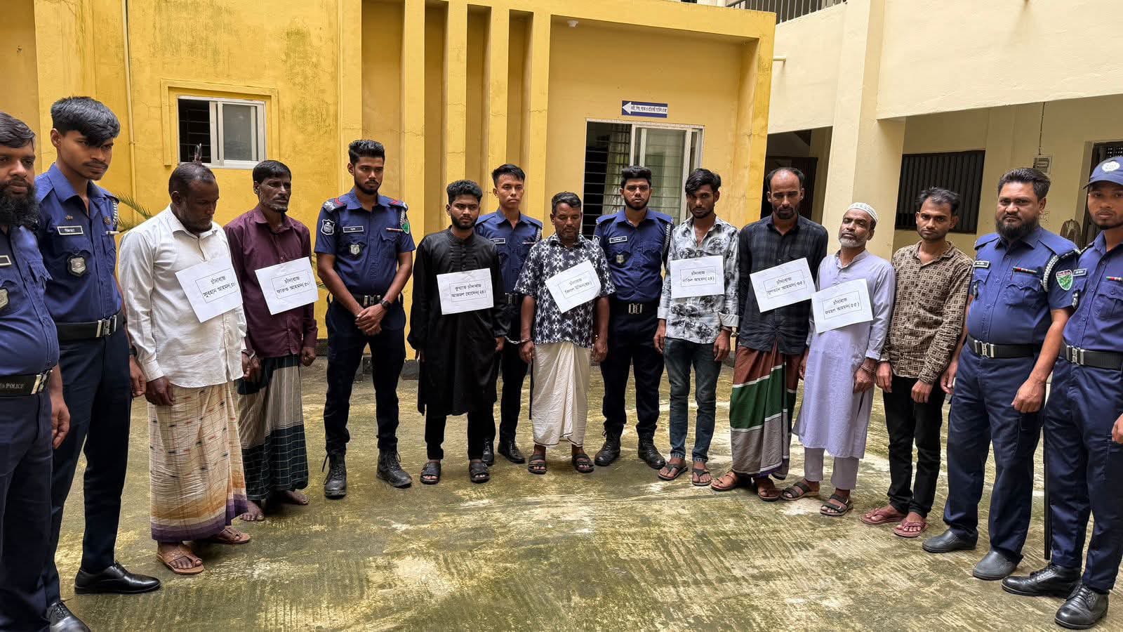 গোয়াইনঘাটে নৌপথে চাঁদাবাজির অভিযোগে প্রধান আসামী সহ গ্রেফতার- ৭