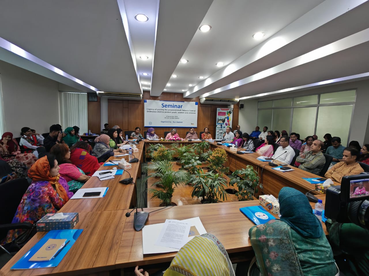 তামাক নিয়ন্ত্রণ আইনের সংশোধনী অবিলম্বে পাস করতে হবে : উপদেষ্টা শারমীন এস মুরশিদ