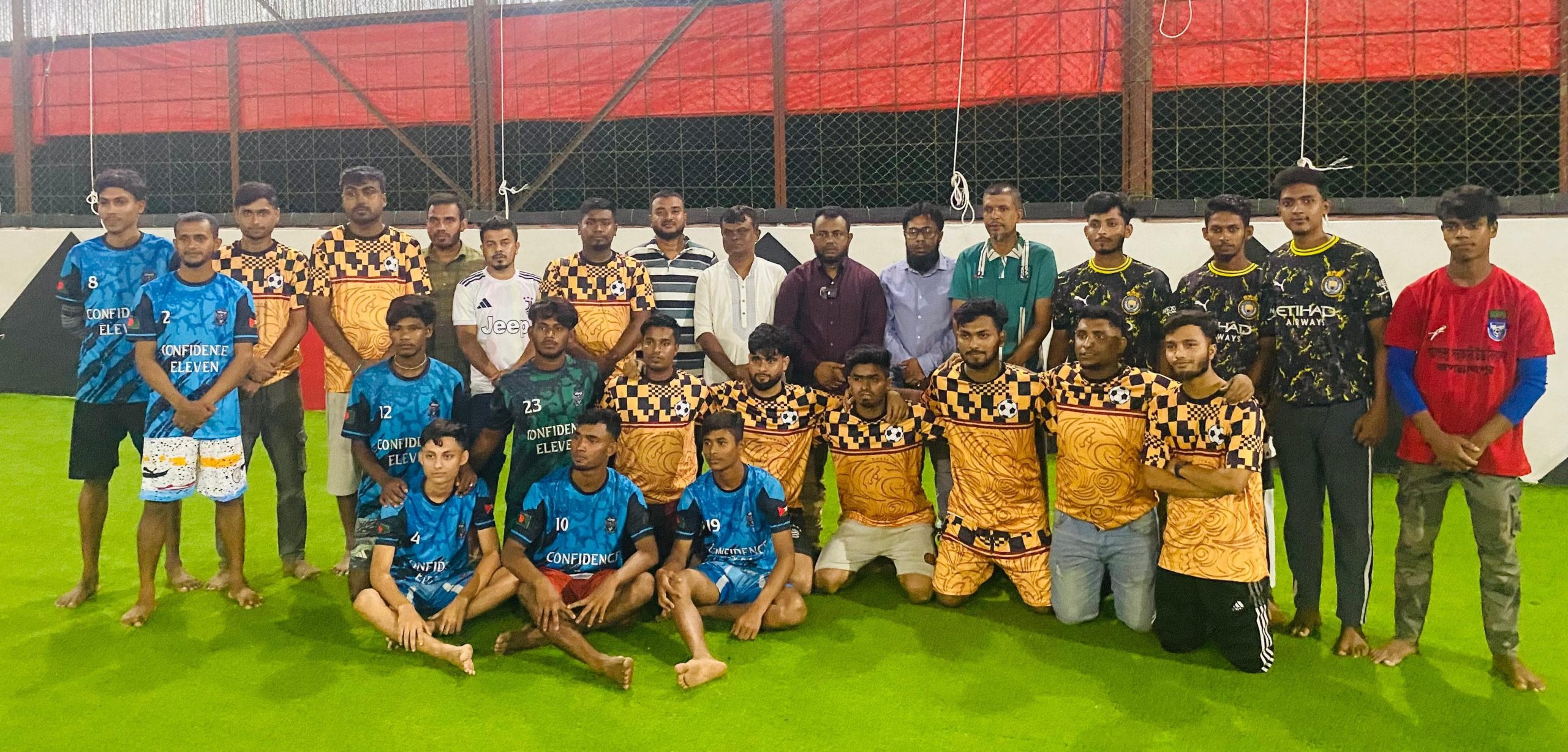 জগন্নাথপুরে বন্ধু মহলের আয়োজনে মধ্যমবার নাইট ফুটবল টুর্ণামেন্টের উদ্বোধন