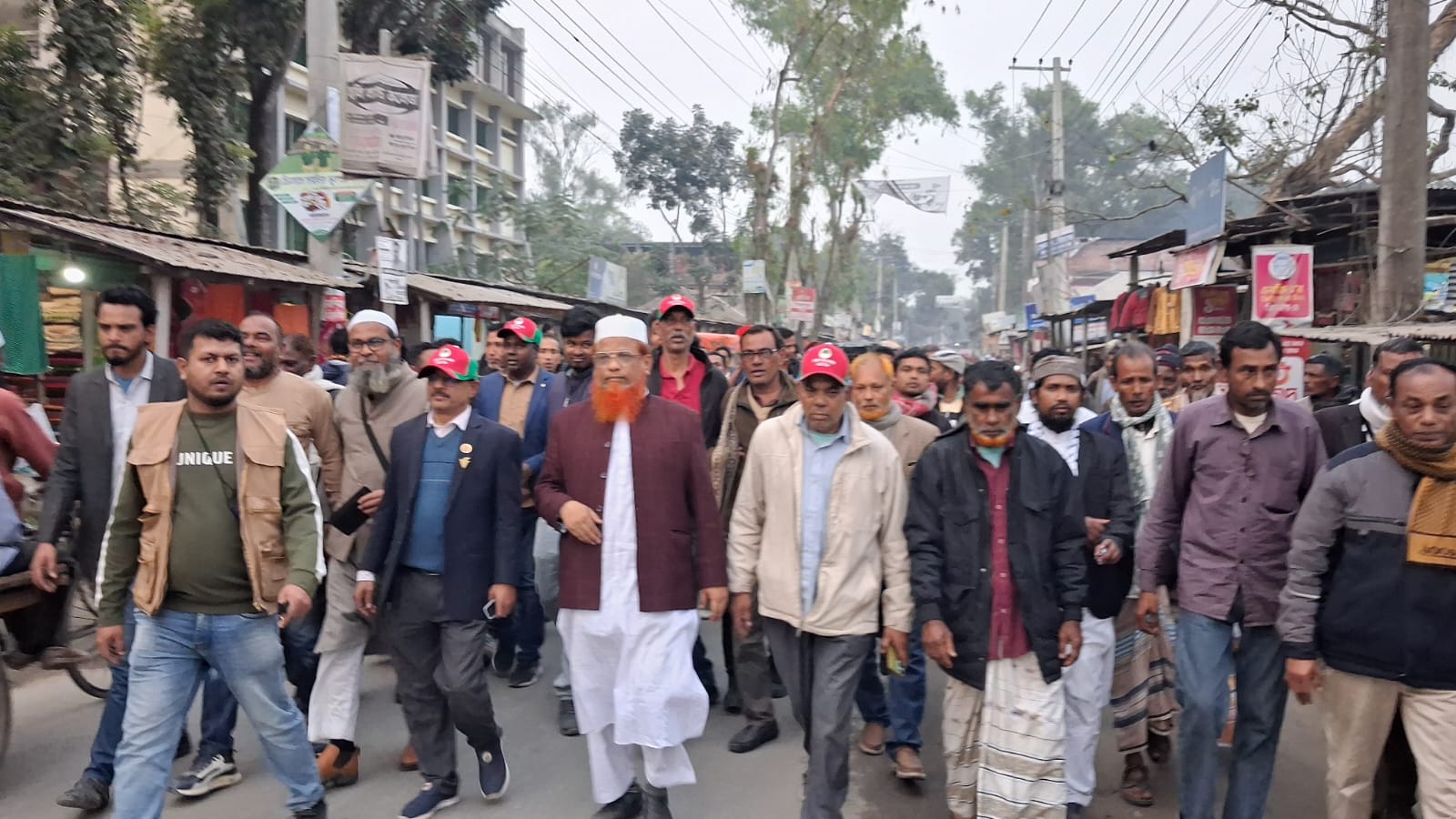 ডিমলায় নির্বাচনী গণসংযোগ করলেন বিএনপি-জোট প্রার্থী মাওলানা মনজুরুল ইসলাম আফেন্দি