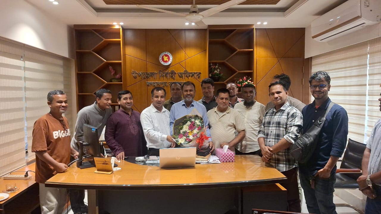 নবাগত ইউএনও’র সাথে জগন্নাথপুর প্রেসক্লাব নেতৃবৃন্দের মতবিনিময়