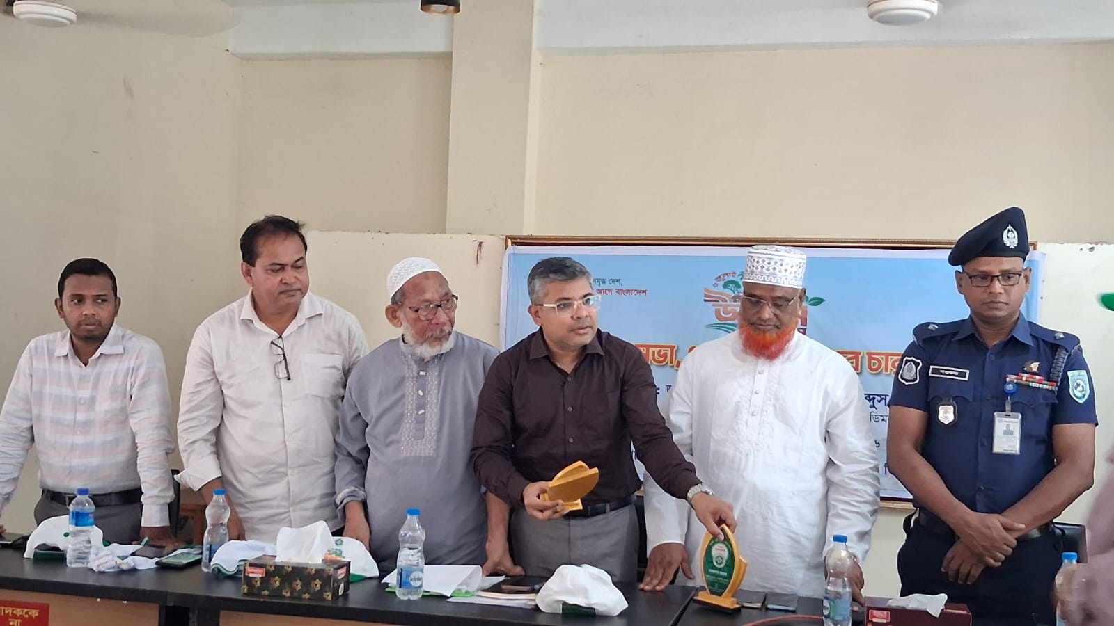 ডিমলায় জাতীয় পল্লী উন্নয়ন দিবস পালিত, আলোচনা সভা ও চারা বিতরণ