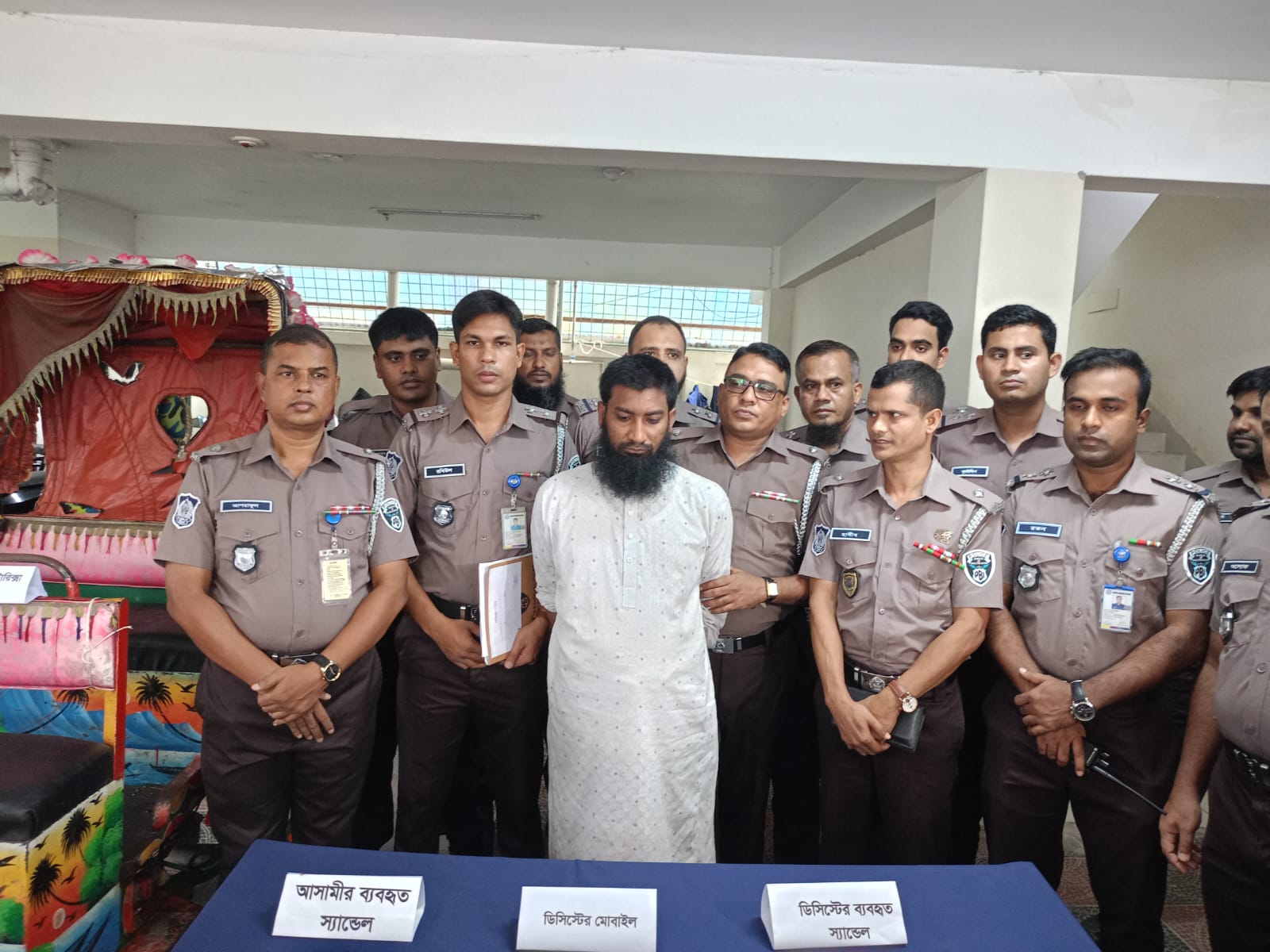 সিংগাইরে অটোরিকসা চালক সাকিবুল হত্যার রহস্য উদঘাটন,মূলহোতা গ্রেফতার