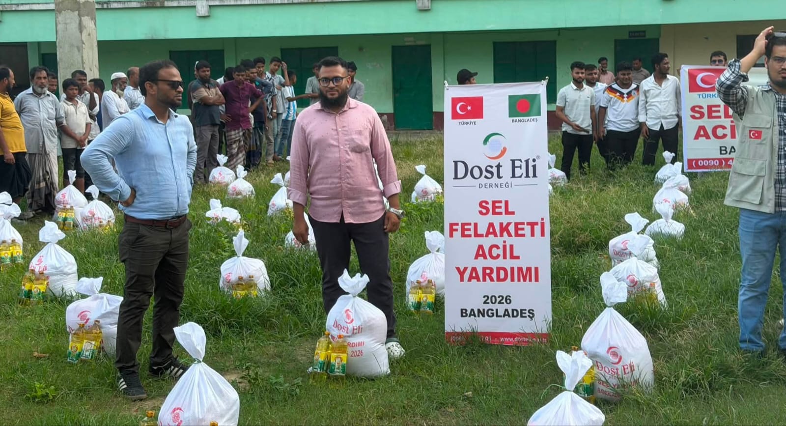 তুরস্কের সহায়তায় সাতকানিয়ায় বন্যাদুর্গত ৩০০ পরিবারের মাঝে উপহার বিতরণ