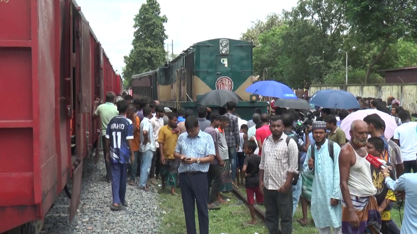 রংপুরে বগি লাইনচ্যুত, রংপুর-লালমনিরহাট রুটে ট্রেন চলাচল বন্ধ