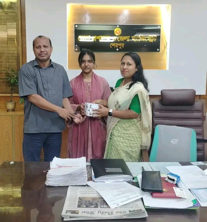 মেধার স্বীকৃতি ও স্বপ্নজয়ের পাশে শেরপুর জেলা প্রশাসন