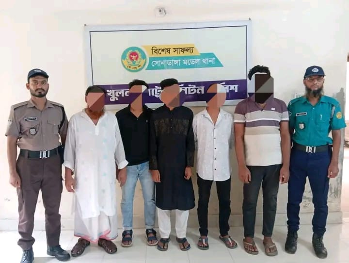 নিষিদ্ধ কার্যক্রম প্রতিরোধে কেএমপির তৎপরতা, খুলনায় ৫ জন আটক