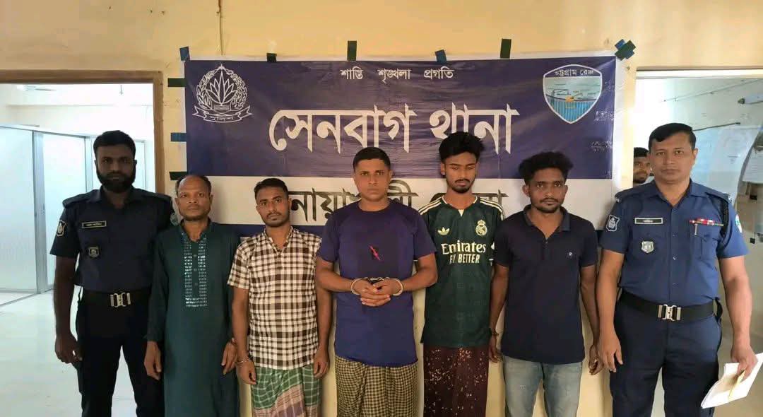 সেনবাগে পুলিশের বিশেষ অভিযান: ইয়াবাসহ গ্রেপ্তার ৫