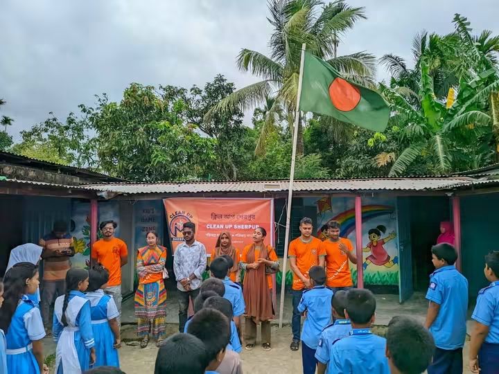চেতনা মডেল স্কুলে ক্লিন আপ শেরপুরের ৮৬তম পরিচ্ছন্নতা ও সচেতনতামূলক ইভেন্ট