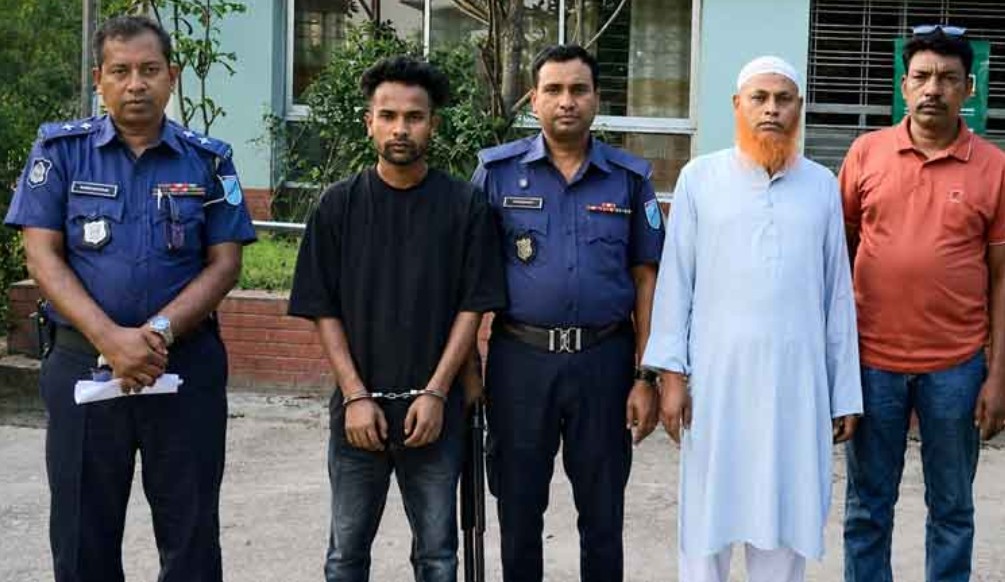 প্রেমের সাড়া না দেয়ায় বাড়িতে হামলা, ভ্রাম্যমান আদালতে একবছরের কারাদণ্ড