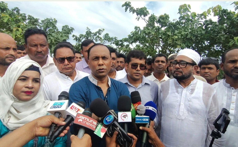 নেত্রকোনায় ৩৫টি গাছ উপড়ে ফেলল দুর্বৃত্তরা: জড়িতদের গ্রেপ্তারে ৪৮ ঘণ্টার আল্টিমেটাম ডেপুটি স্পিকারের