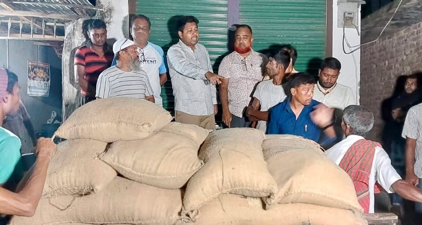 সরকারি চালের অবৈধ মজুত! সিংড়ায় রাতের অভিযানে উদ্ধার ৭৩ বস্তা
