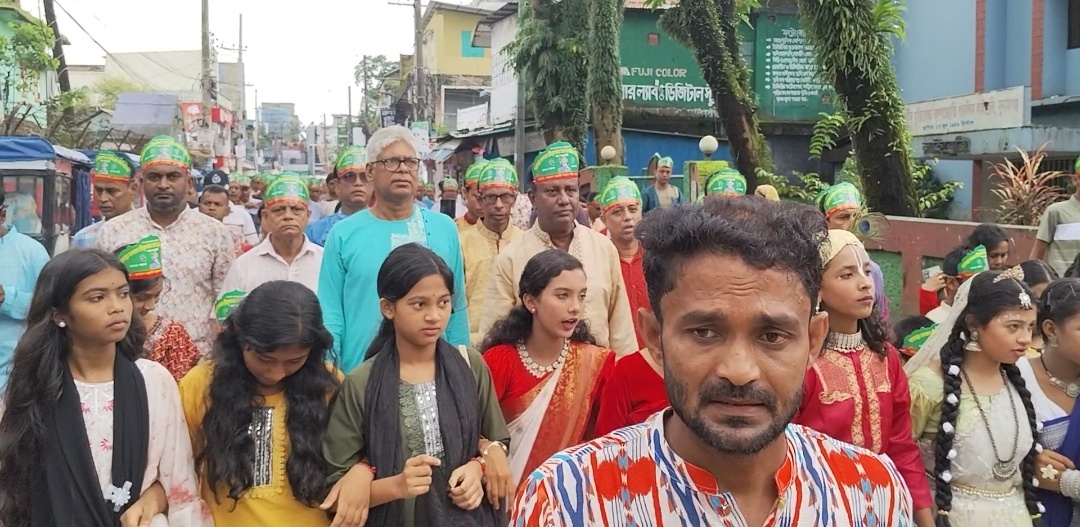 সুনামগঞ্জে জন্মাষ্টমী উদযাপন উপলক্ষে বর্নাঢ্য শোভাযাত্রা অনুষ্ঠিত