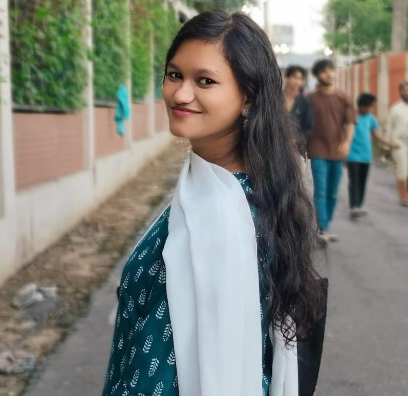 কবিতাঃ রূপকথা নামে বৃষ্টিতে