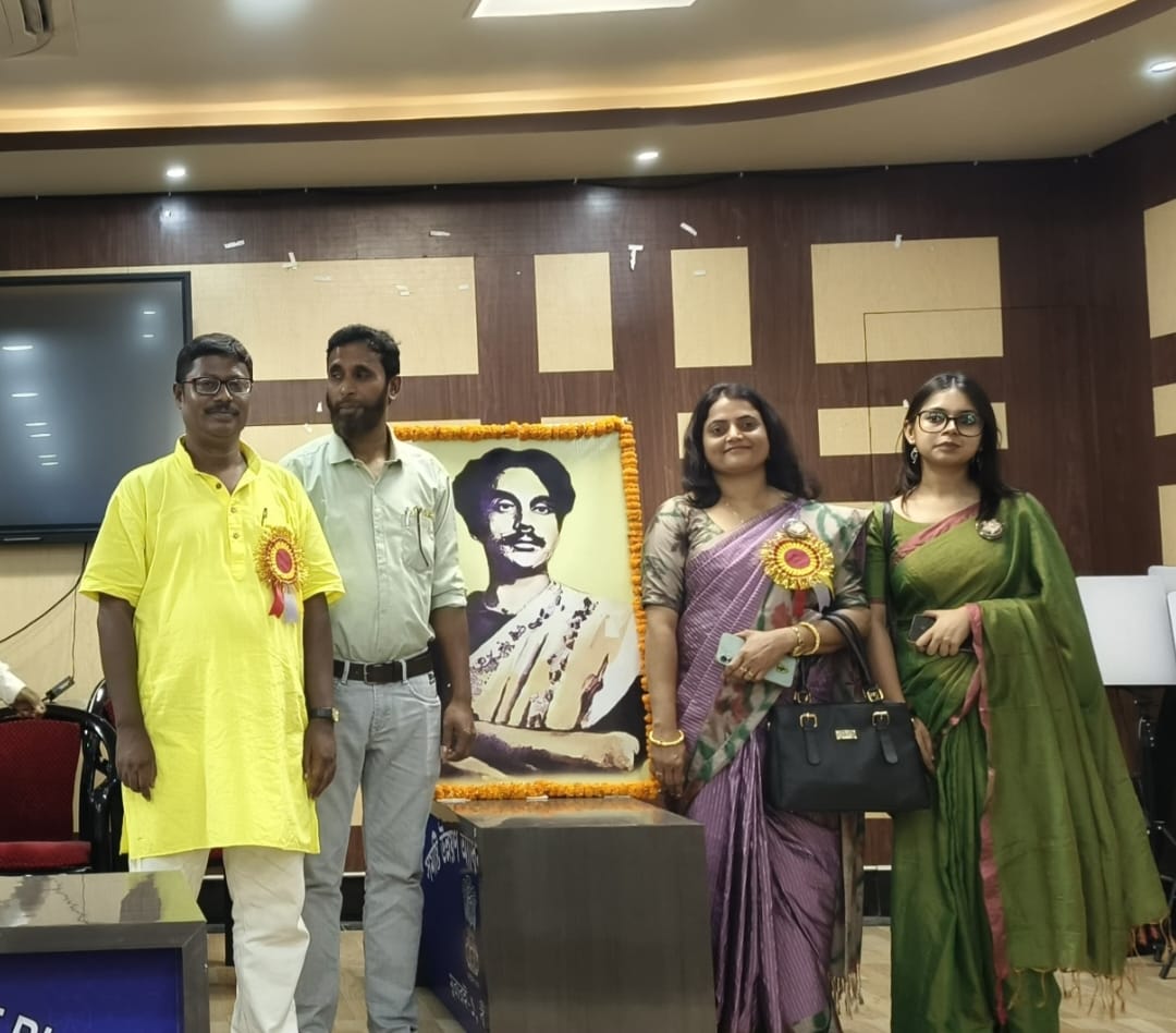 বীরভূমের মুরারইতে ধুমধামে পালিত হলো কাজী নজরুল ইসলামের ৫০তম প্রয়াণ বর্ষ