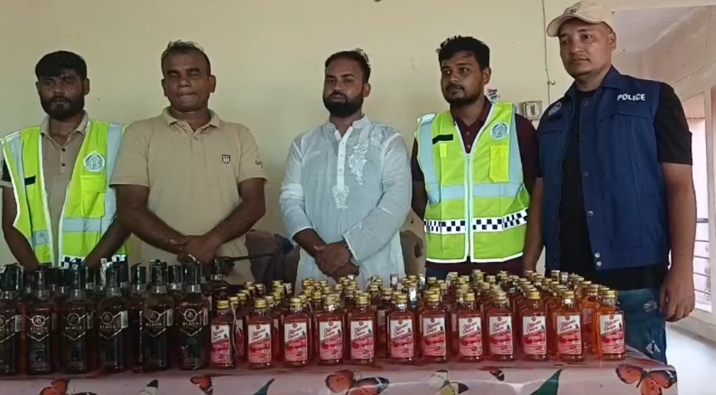 সুনামগঞ্জের নোয়াপাড়া গ্রামে পুলিশের অভিযানে ৬ লাখ টাকার ভারতীয় মদ বিড়িসহ আটক ১
