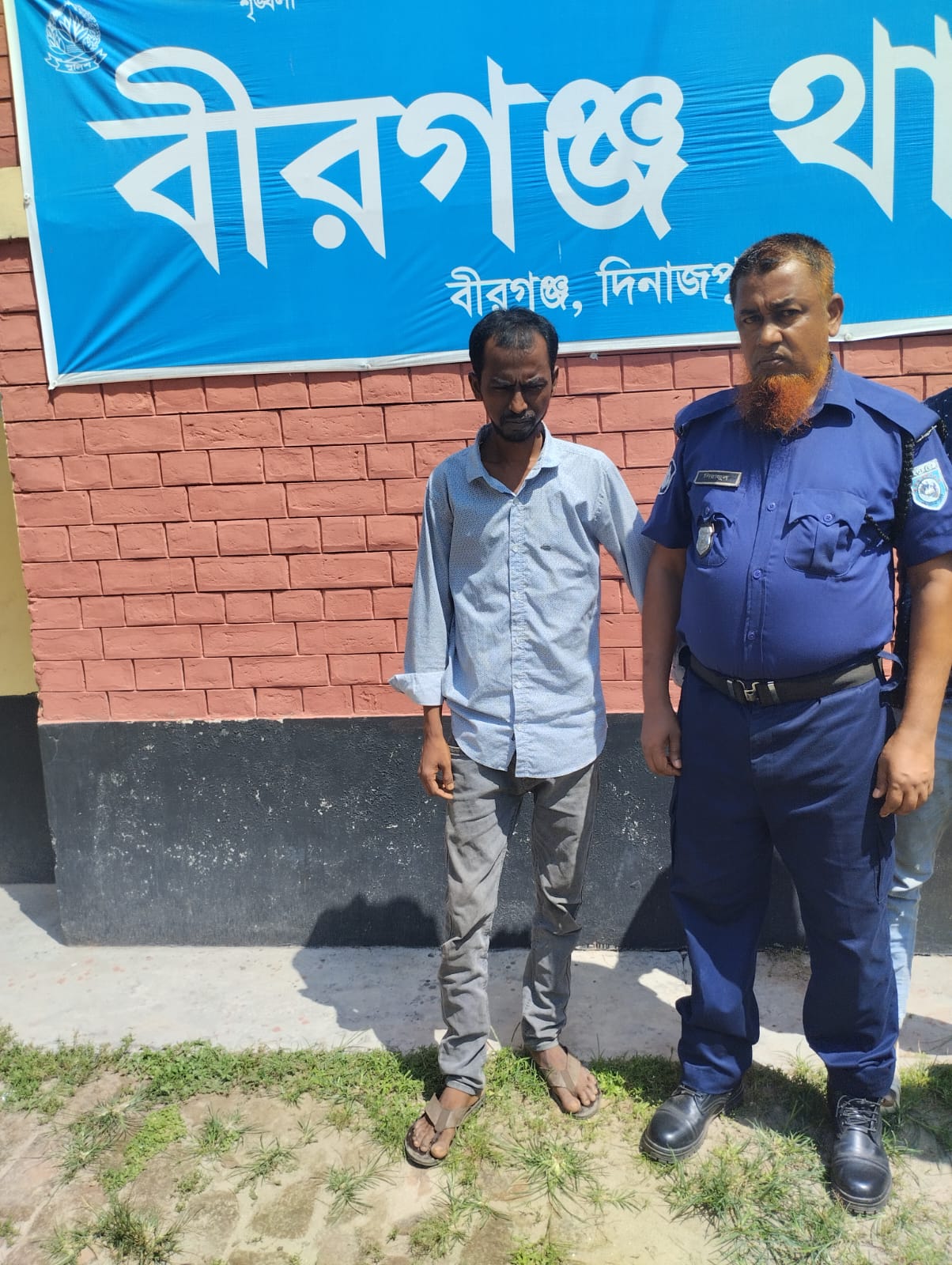 বীরগঞ্জে মাদক ব্যবসায়ী মাসুদ পারভেজের ৬ মাস কারাদন্ড
