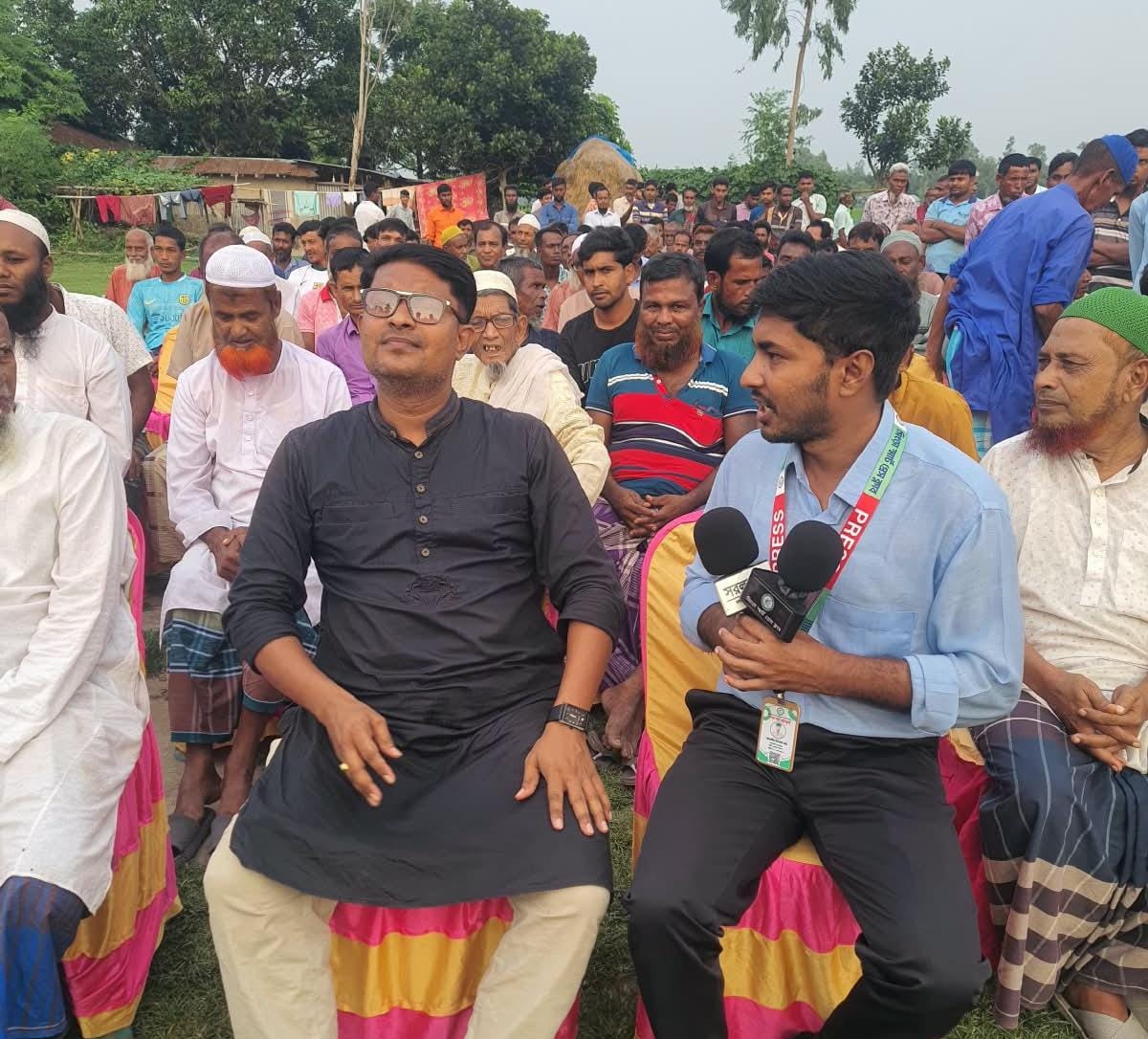 সিংড়ায় শুকাশ ‘আলাপন—নির্বাচনি এক্সপ্রেসে’ রাজু আহমেদ, আলোচনায় উন্নয়ন-জনসম্পৃক্ততা