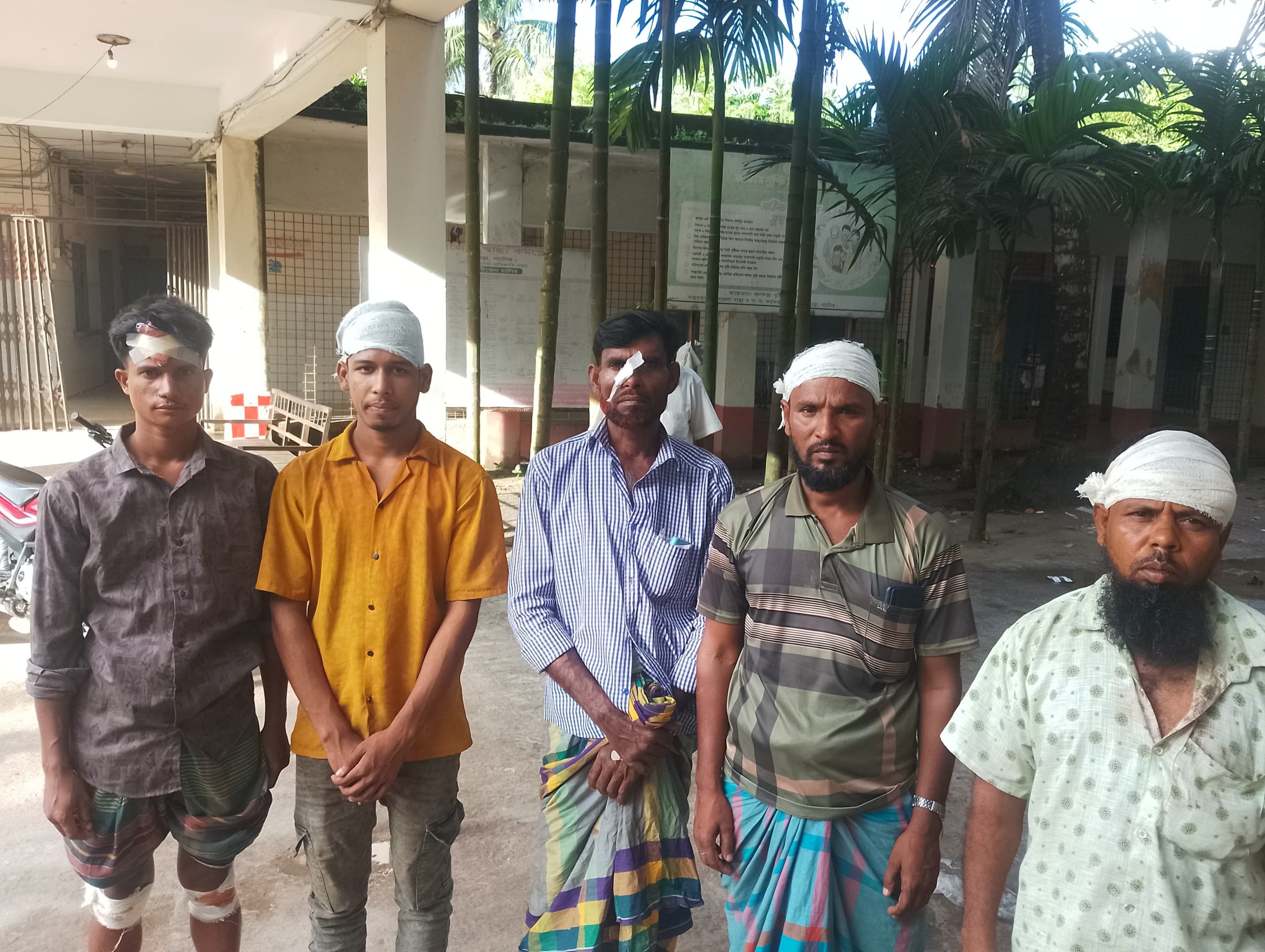 সিংড়ায় ঈদগাহের জমি নিয়ে দুই গ্রামের সংঘর্ষ, আহত ৩০
