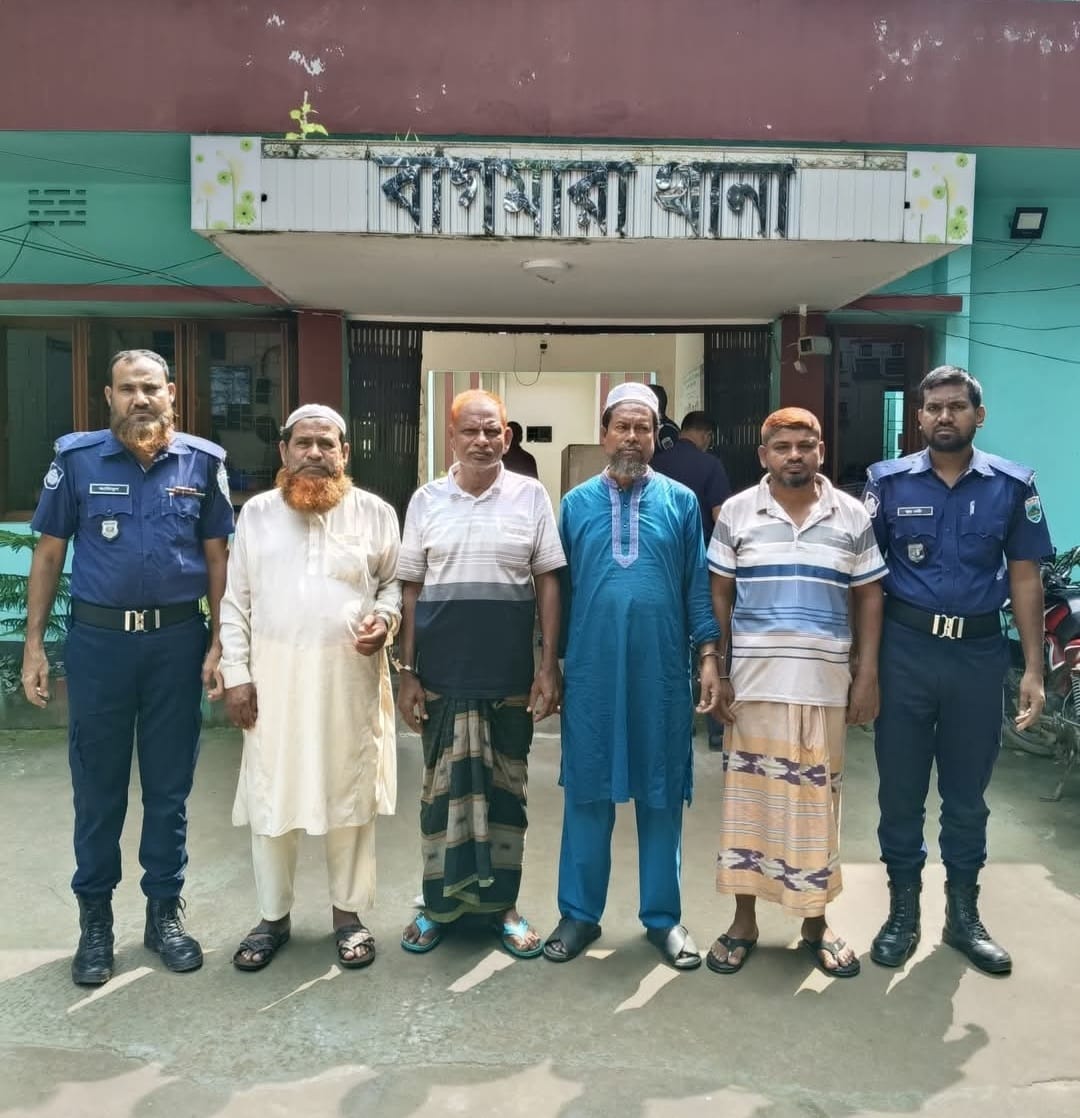 বাগমারায় উপজেলা আওয়ামী লীগের আইন বিষয়ক সম্পাদক সহ গ্রেফতার ৪