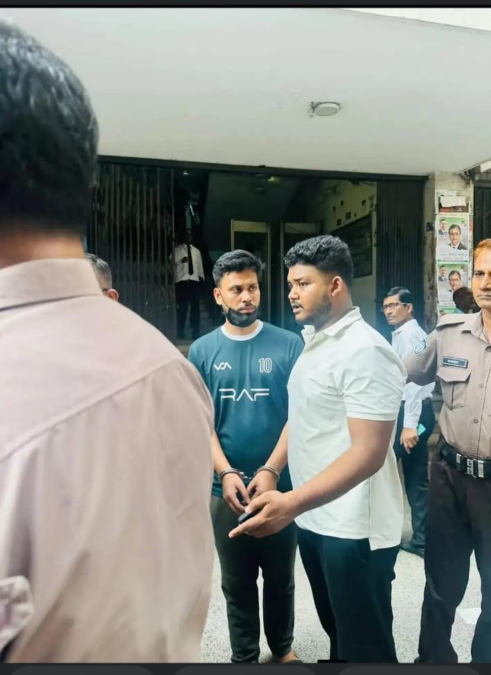 খিলগাঁও থানা ছাত্রলীগের সাবেক সাধারণ সম্পাদক মেহেদী হাসান ডিবির হাতে আটক, ৩ দিনের রিমান্ডে