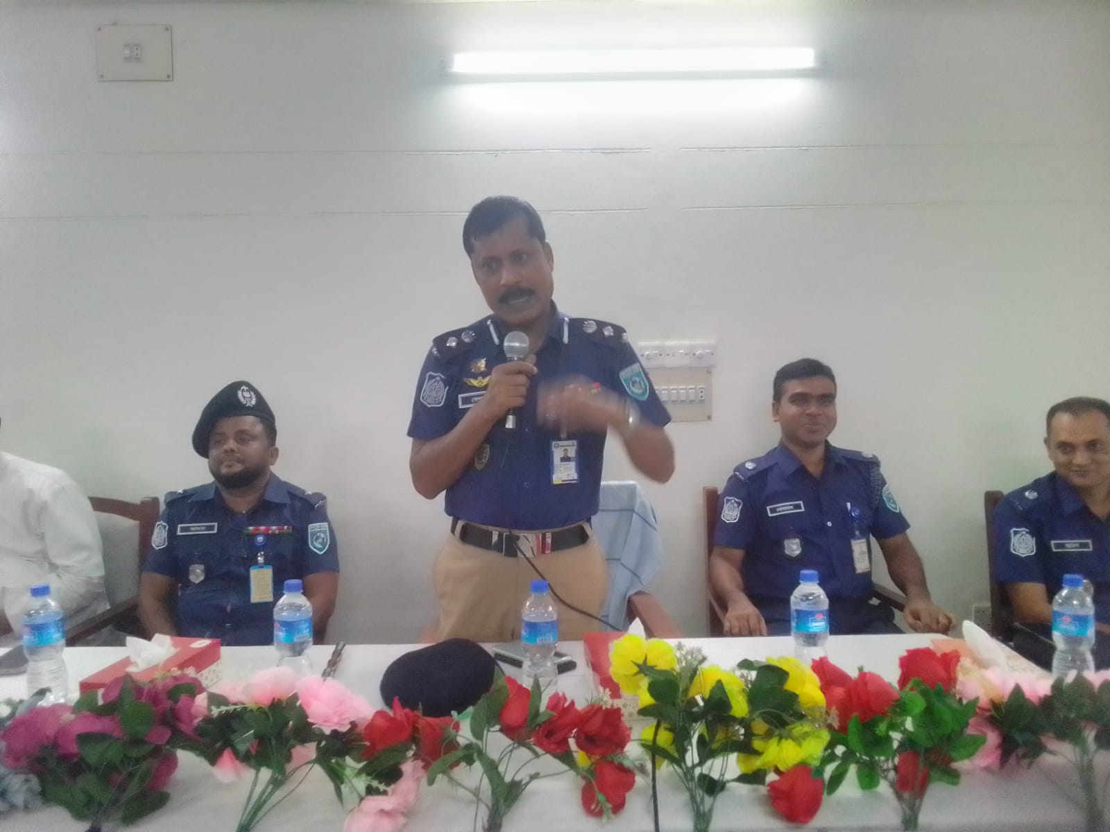 নেকমরদে বিট পুলিশিং কার্যালয় উদ্বোধন, মাদক-জুয়াসহ অপরাধ প্রতিরোধে ঐক্যবদ্ধ হওয়ার আহ্বান পুলিশ সুপারের