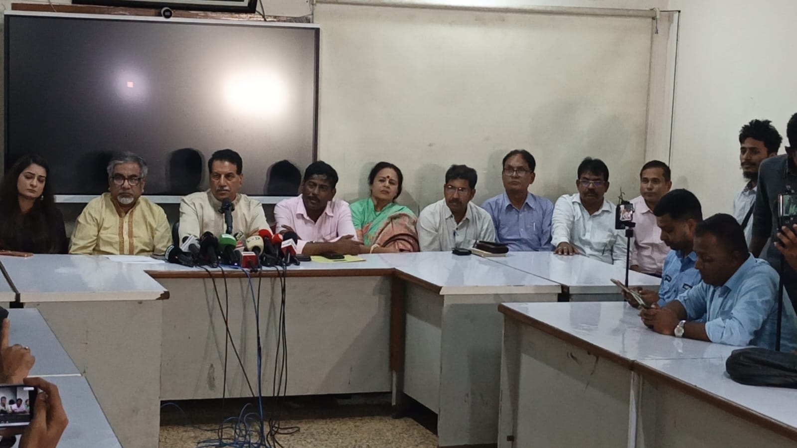 ​শারদীয় দুর্গোৎসবে সম্প্রীতির বার্তা: বিএনপির তদারকি কমিটি গঠন