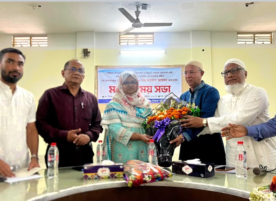 পাটগ্রামে মাধ্যমিক ও মাদ্রাসা শিক্ষা প্রতিষ্ঠানের প্রধানগনের সাথে ইউএনও এর মতবিনিময়