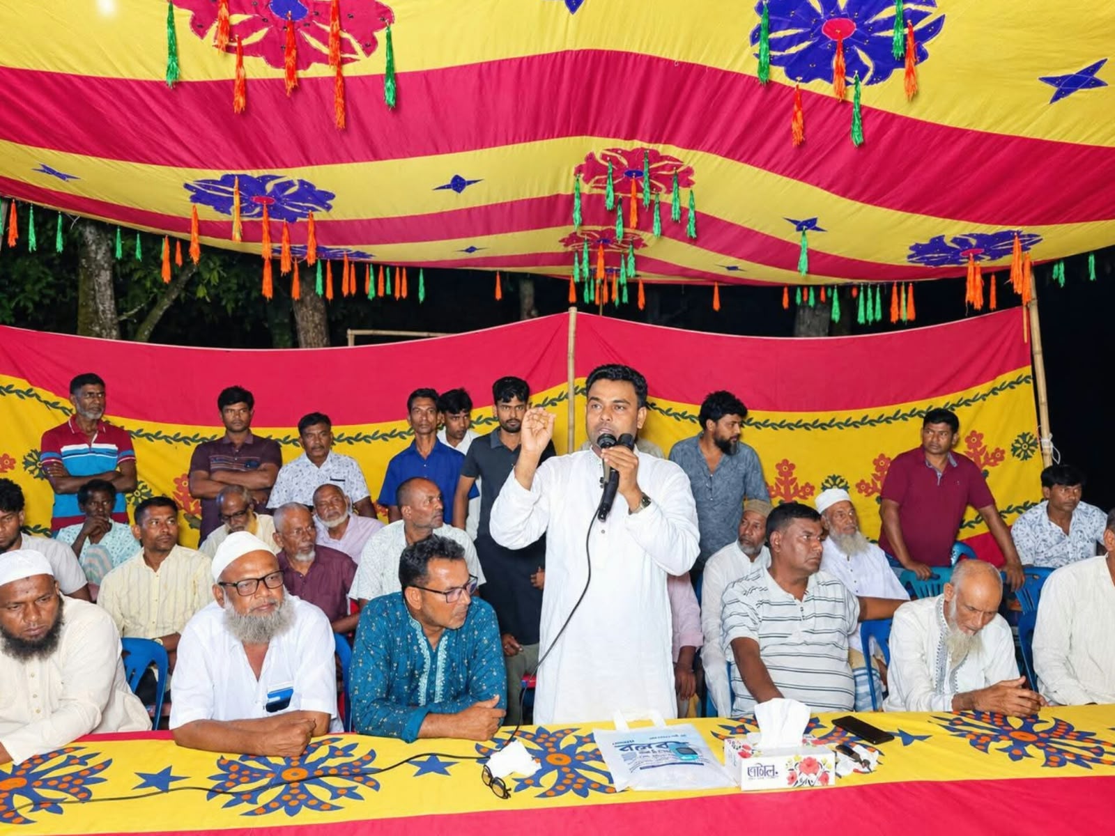 শেরকোলে উঠান বৈঠকে চেয়ারম্যান প্রার্থী জয়নাল আবেদিনের উন্নয়ন ও জনসেবার অঙ্গীকার