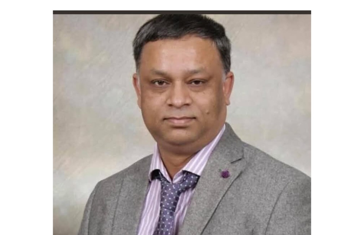 জগন্নাথপুরে ৪টি পূজা মণ্ডপে সম্ভাব্য মেয়র পদপ্রার্থী সুজাতুর রহমানের অর্থ সহায়তা