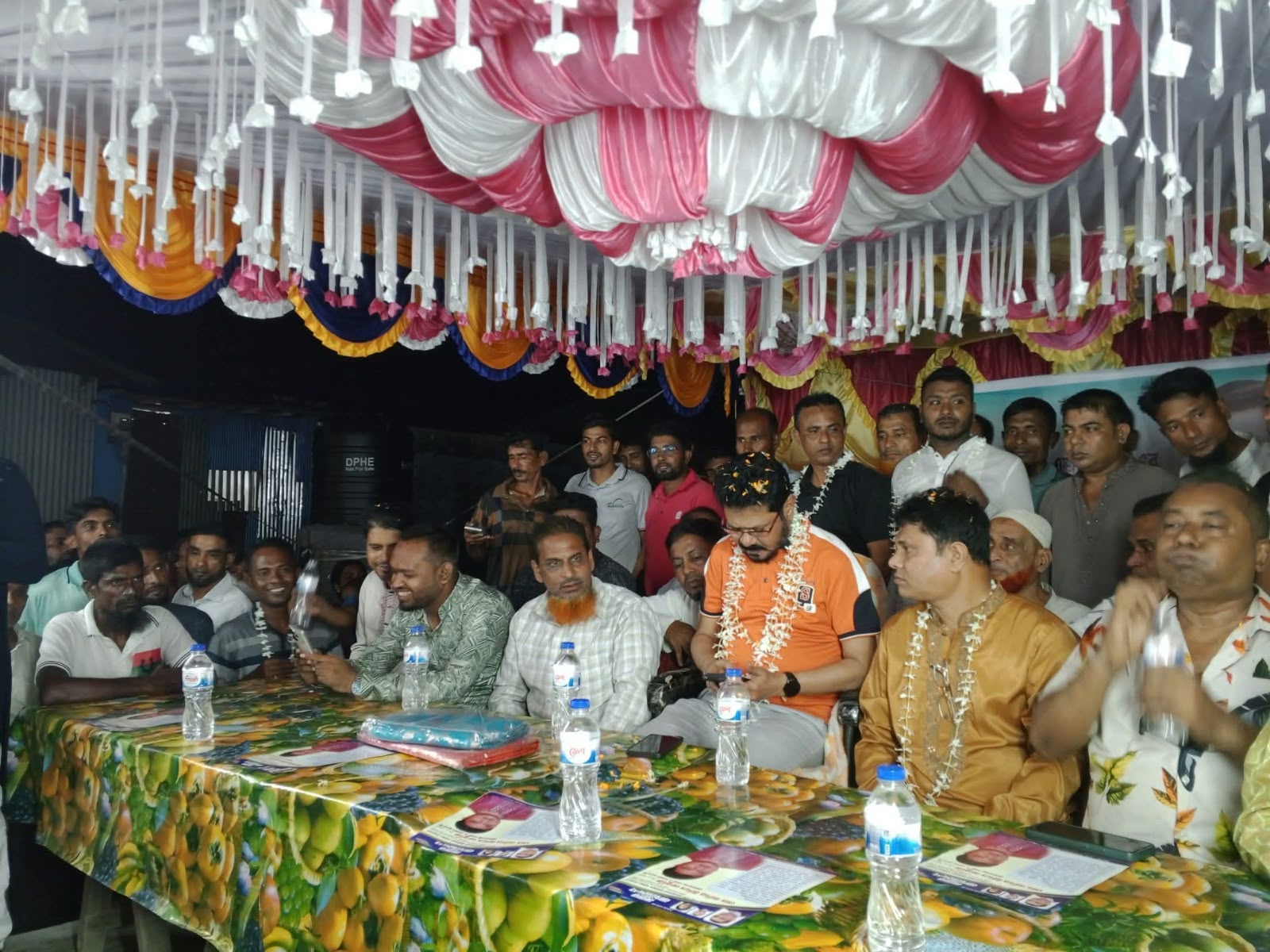 বটিয়াঘাটায় বিভিন্ন পূজা মণ্ডপ পরিদর্শন করলেন খুলনা-১ আসনের সংসদ সদস্য আমির এজাজ খান