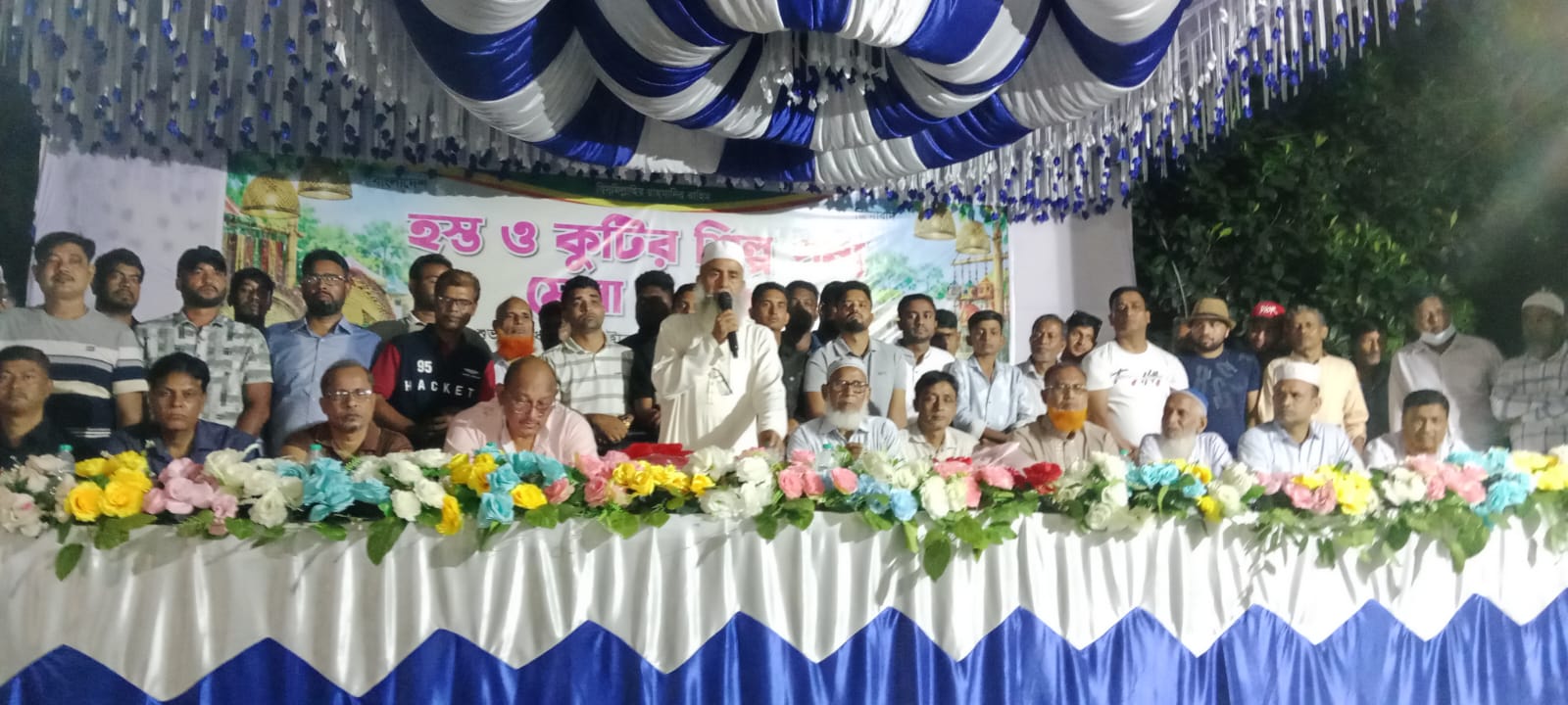 সিংগাইরে হস্ত ও কুটির শিল্প পণ্য মেলার উদ্বোধন
