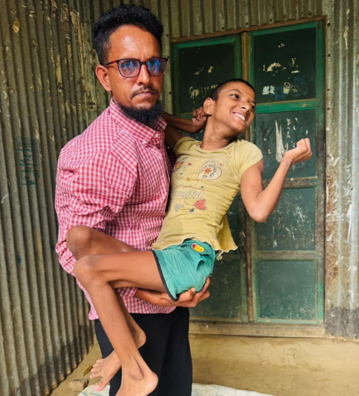 অসহায় মানুষের পাশে জুলকার নাঈম কবির, মানবতার সেবায় ‘বহরা ইউনিয়ন মানবিক টিম’